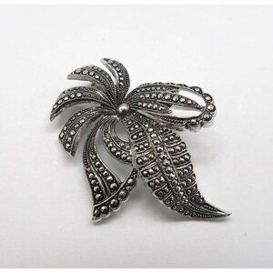 West Germany Flower Brooch Silver‎ Tone Leaf Ribbon 1.5" Vintage Marcasite Look